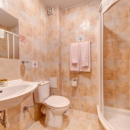 Castle Romance -